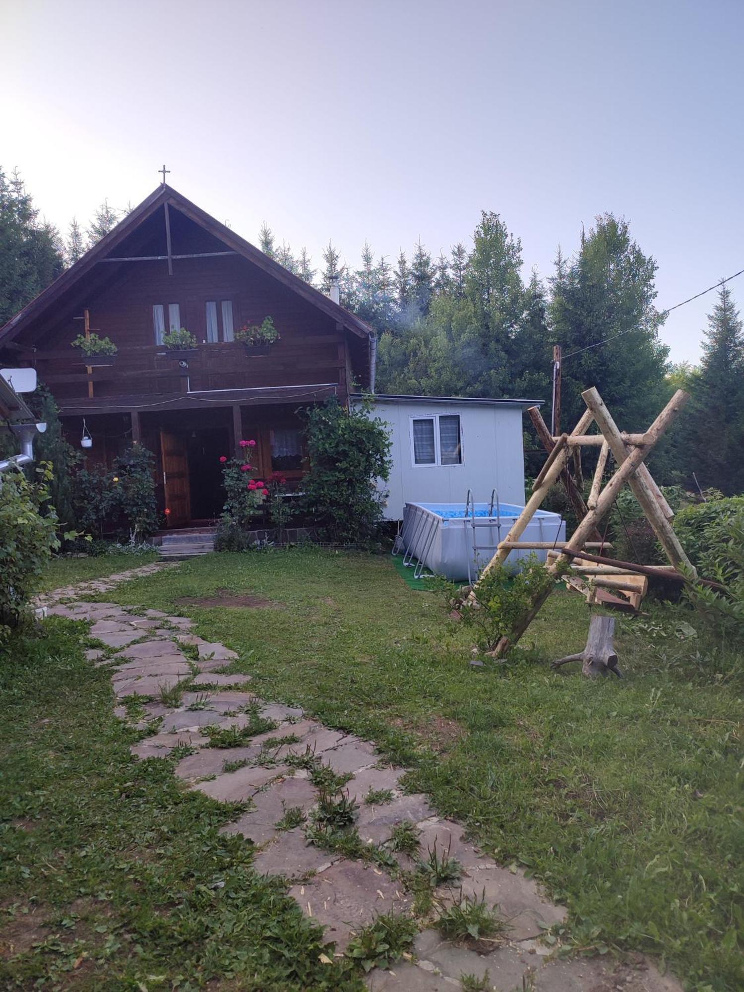 Villa Casa Ria-Ria Pihenohaz à Miercurea Ciuc Extérieur photo